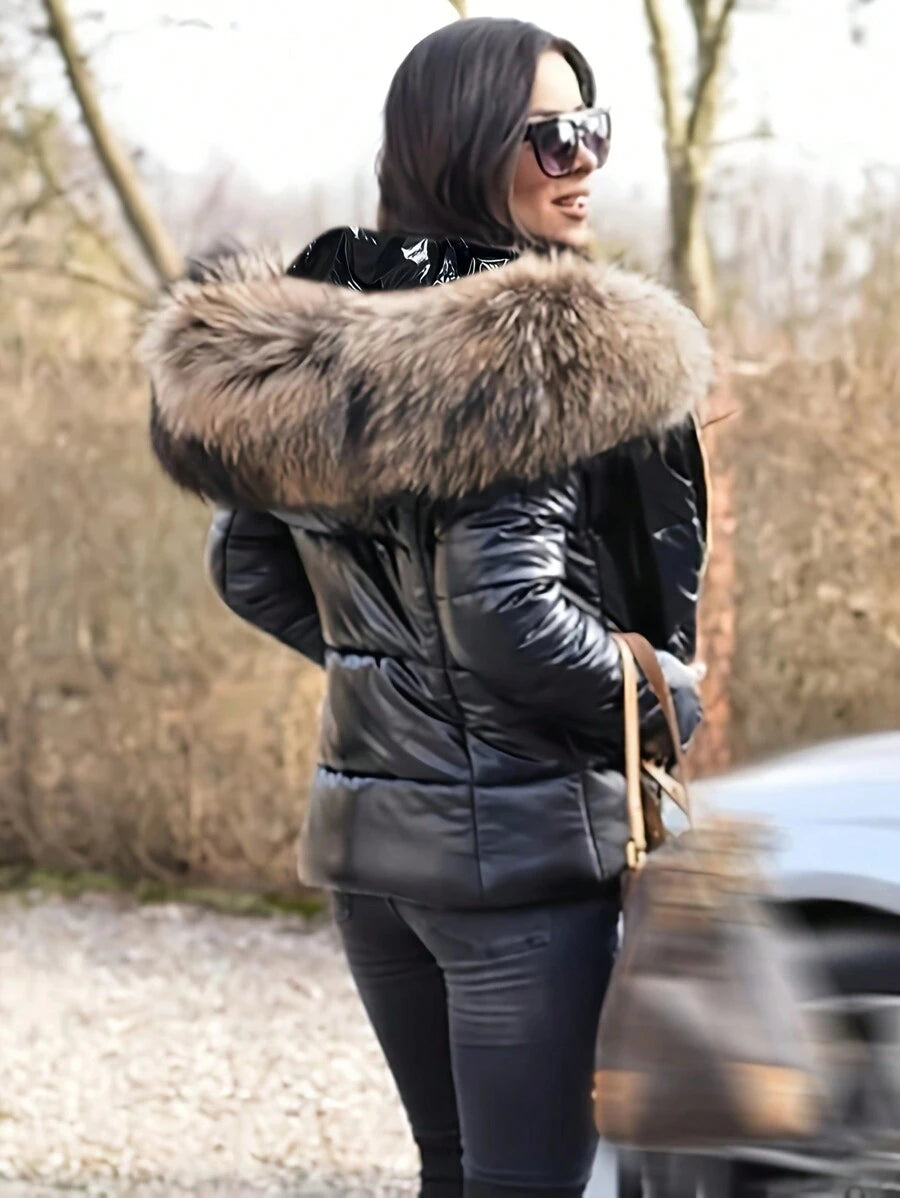 Manteau matelassé à capuche au col moelleux et brillant, fermeture à glissière